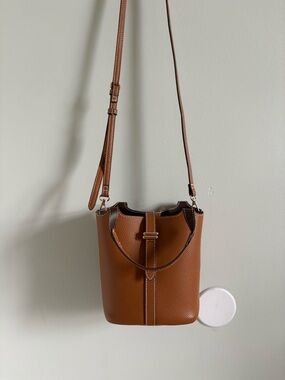 a new day Tan Brown Pebbled Leather Bucket Crossbody Bag